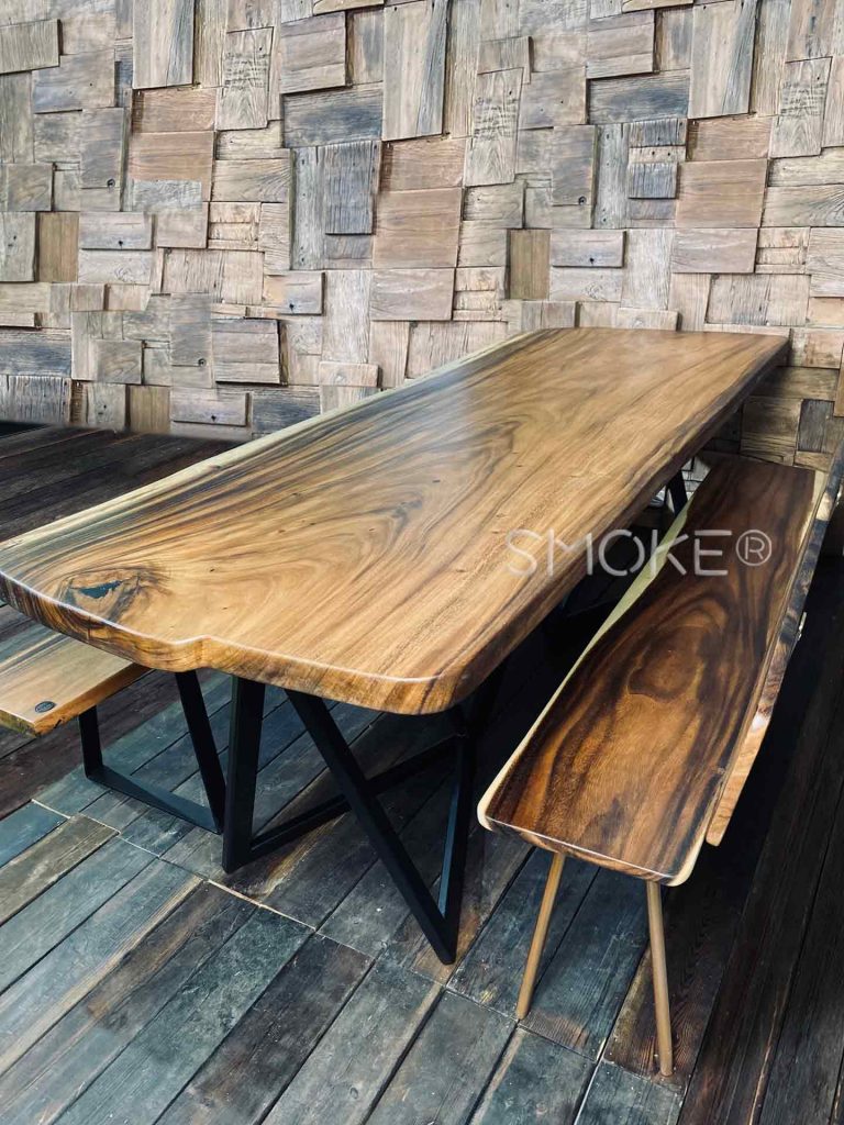 Buy Custom Wooden Dining Tables in Singapore | Solid Wood Furniture